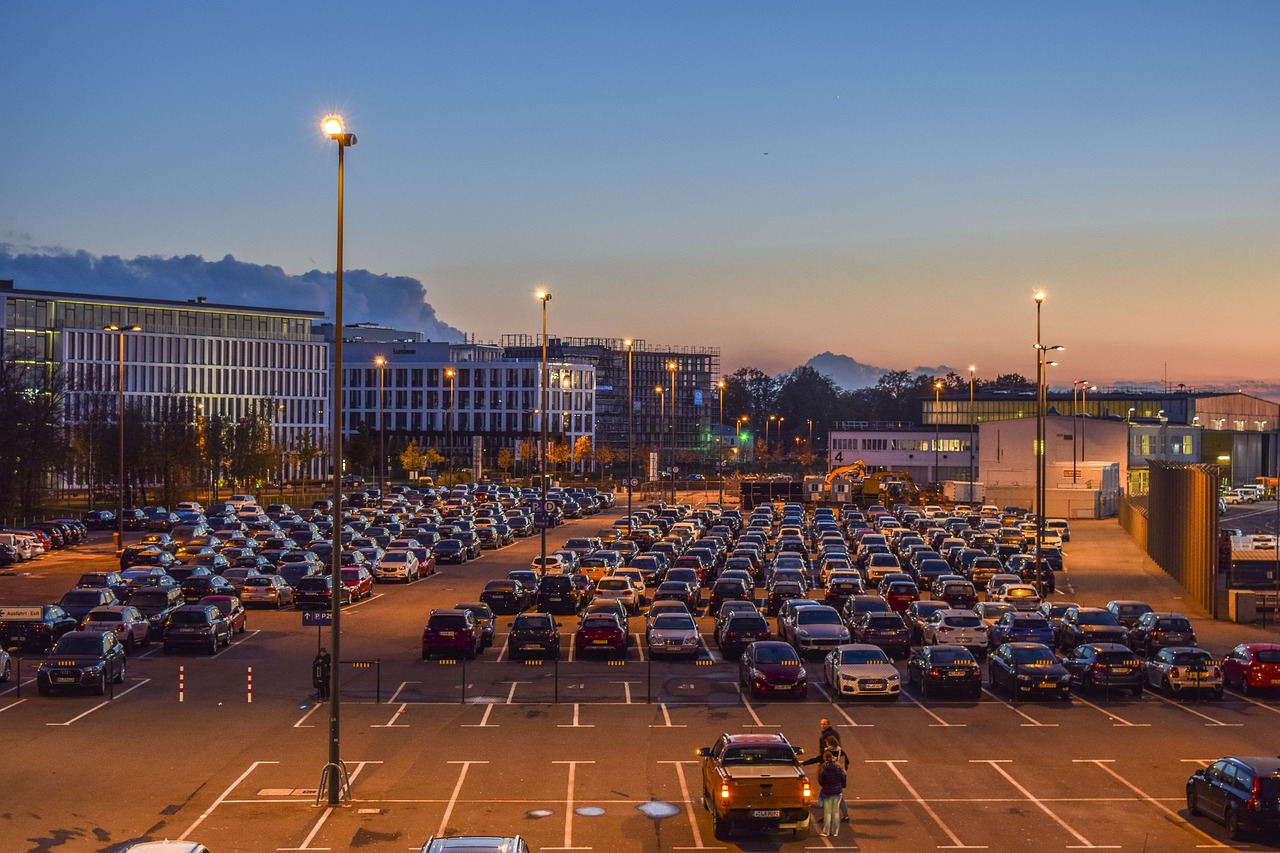 Astuces pratiques pour garer sa voiture en toute sécurité