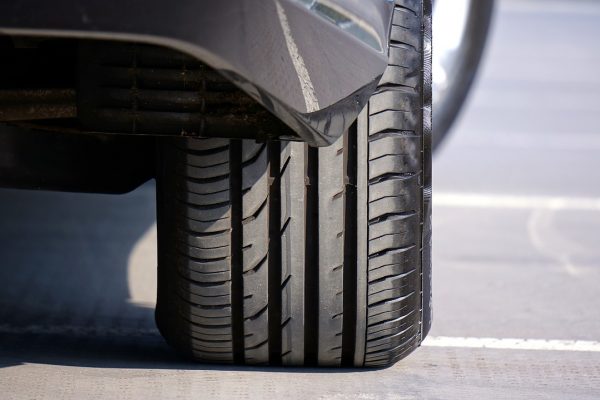 Zoom sur l’indice de vitesse d’un pneu