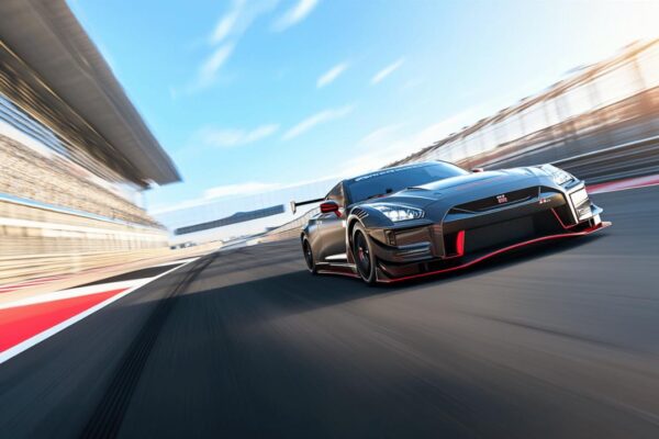 Les chevaux de la Nissan GT-R Nismo domptes par un chassis allege